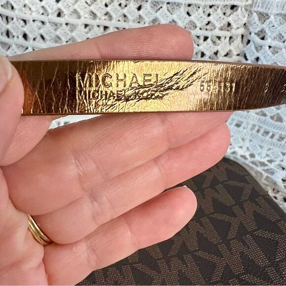 MICHAEL Michael Kors Belt Bag - Picture 8 of 9